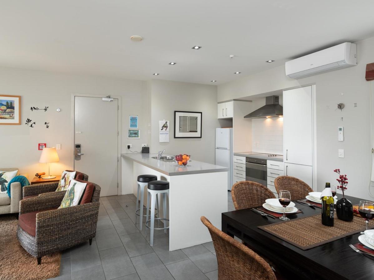 Oceanside - Paihia Waterfront Apartment ภายนอก รูปภาพ