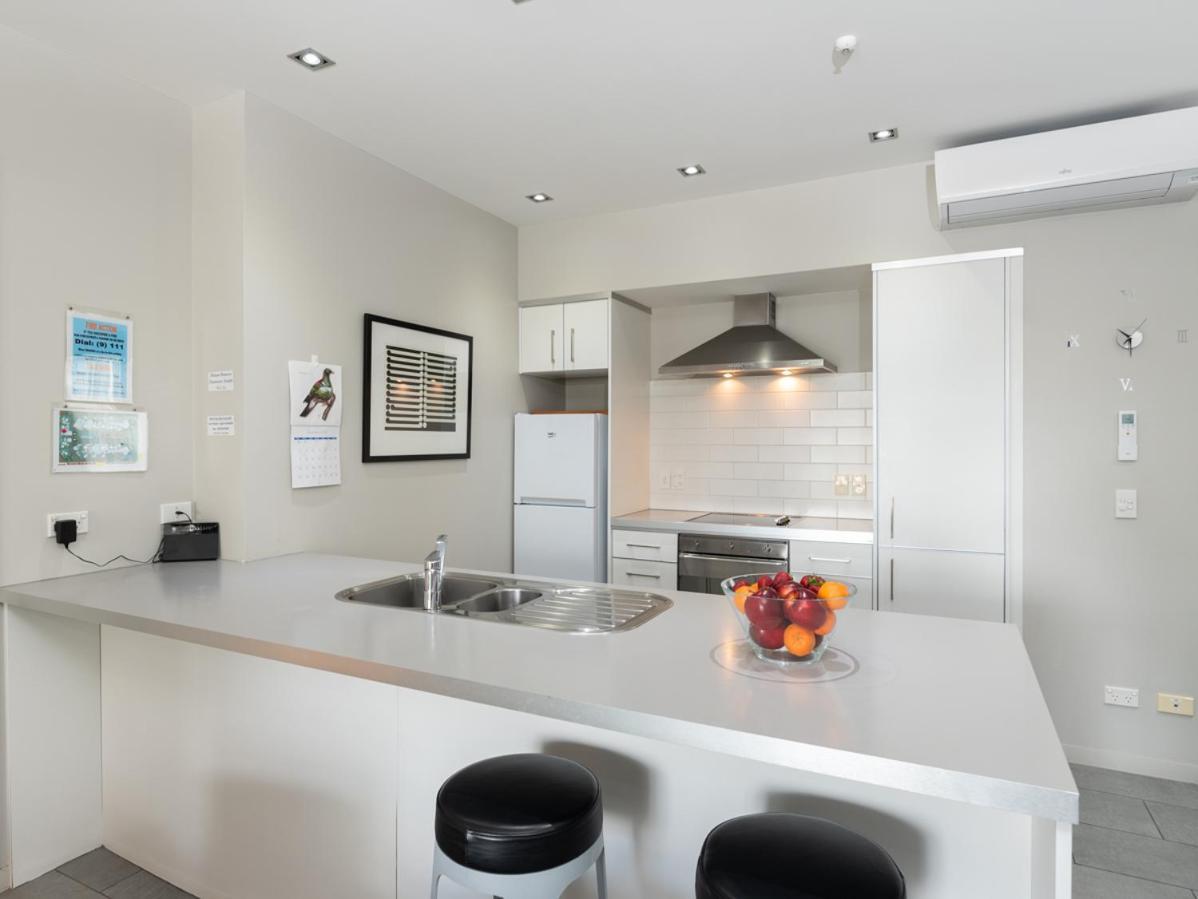 Oceanside - Paihia Waterfront Apartment ภายนอก รูปภาพ