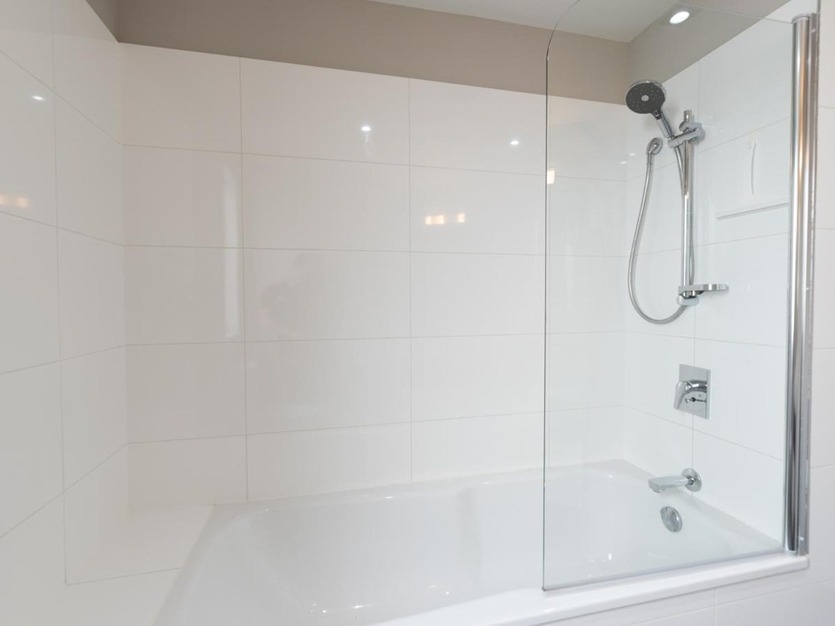 Oceanside - Paihia Waterfront Apartment ภายนอก รูปภาพ