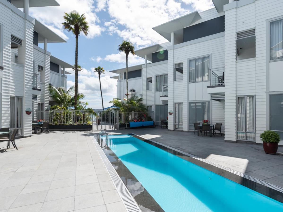 Oceanside - Paihia Waterfront Apartment ภายนอก รูปภาพ
