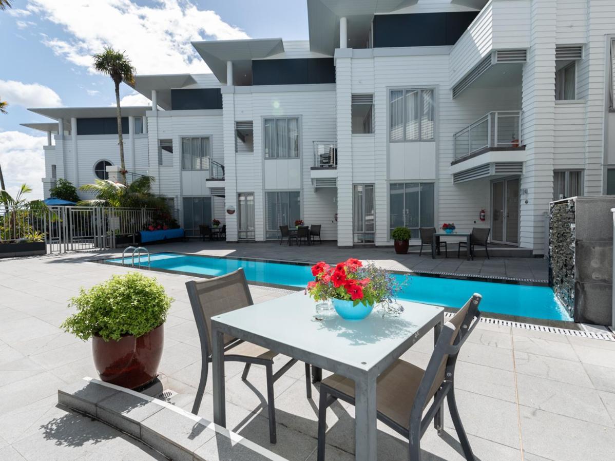 Oceanside - Paihia Waterfront Apartment ภายนอก รูปภาพ