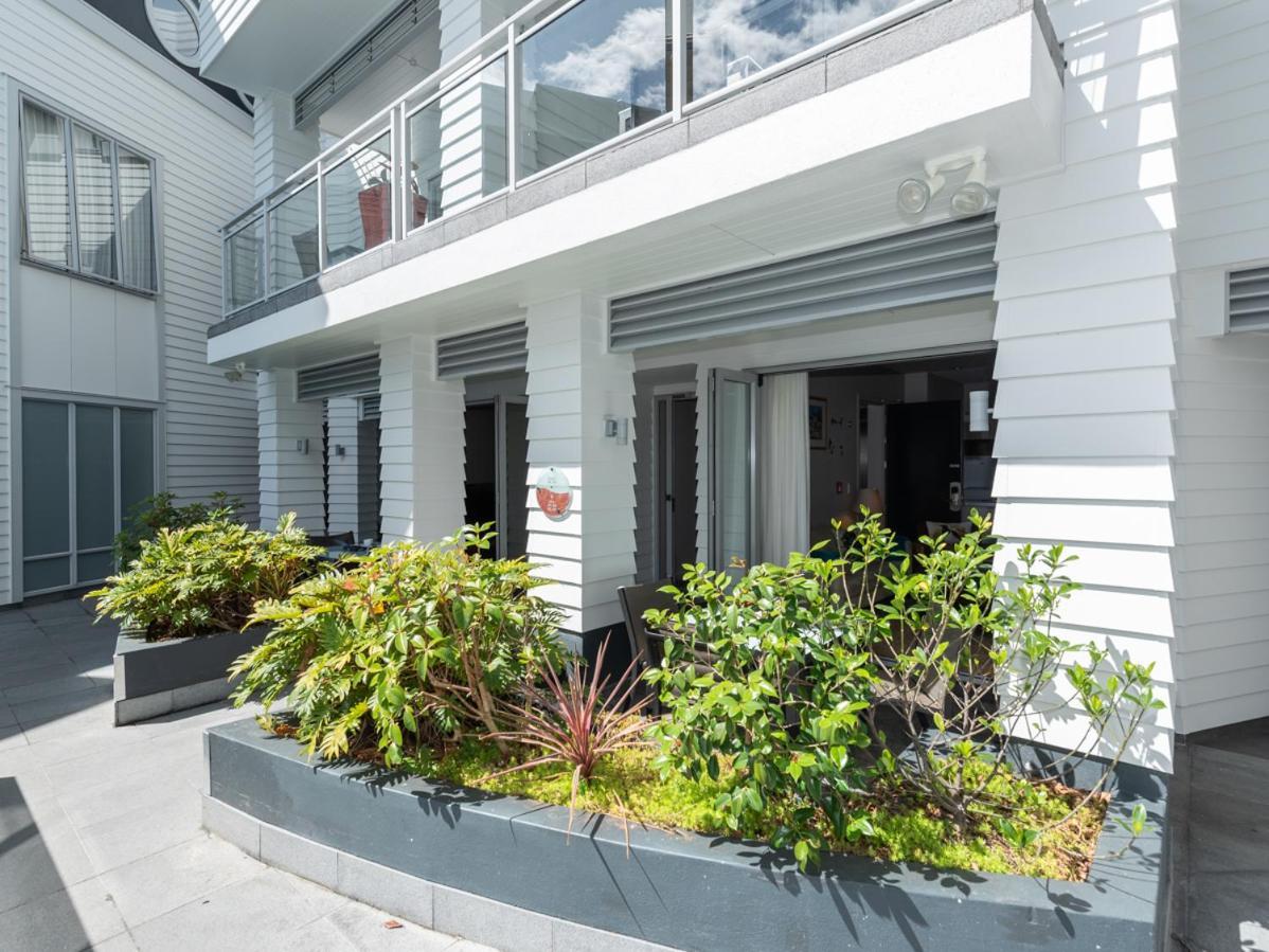 Oceanside - Paihia Waterfront Apartment ภายนอก รูปภาพ
